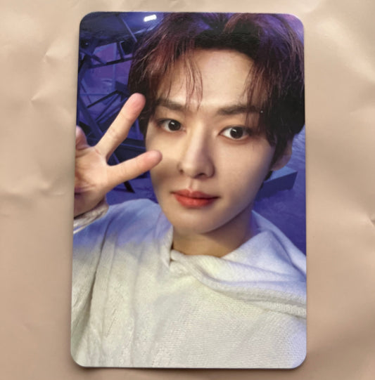 Stray Kids Rockstar Photocard Lee Know