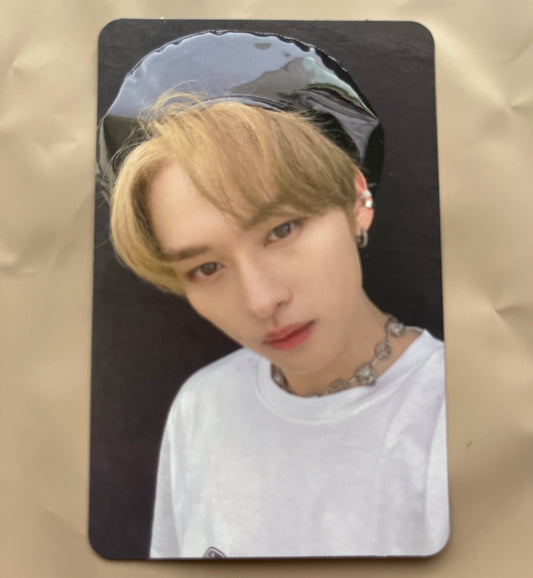 Stray Kids Noeasy Photocard Lee Know